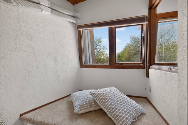 3232 Don Quixote, Albuquerque, NM 87104
