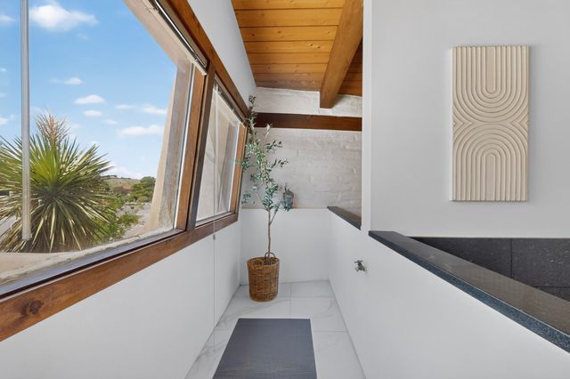 3232 Don Quixote, Albuquerque, NM 87104