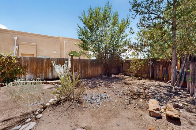3232 Don Quixote, Albuquerque, NM 87104