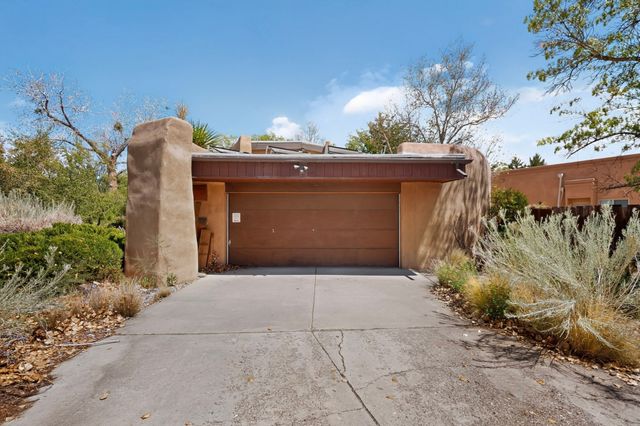 3232 Don Quixote, Albuquerque, NM 87104
