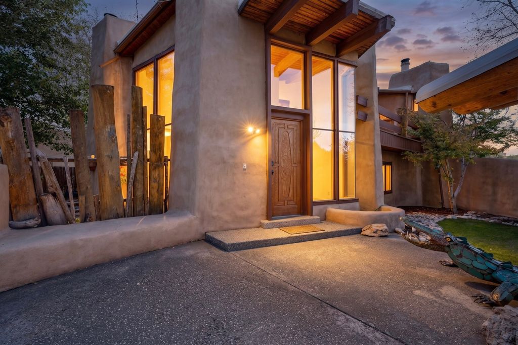 3232 Don Quixote, Albuquerque, NM 87104
