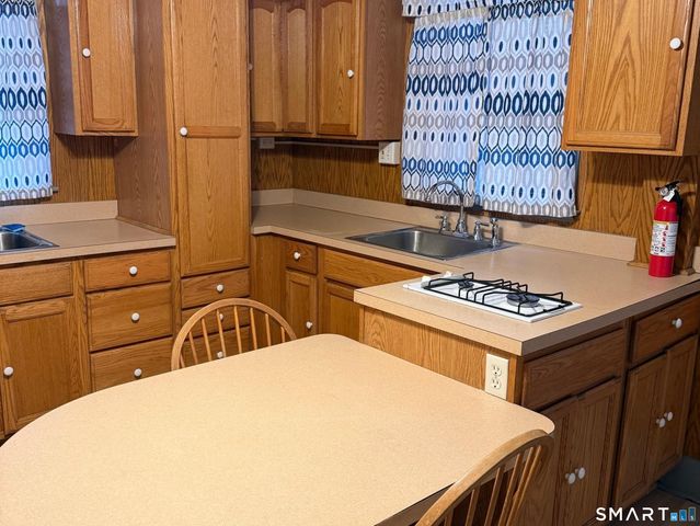 17 First Avenue, Waterbury, CT 06710