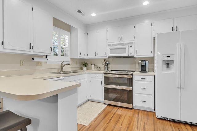 108 Apache Drive, Summerville, SC 29483