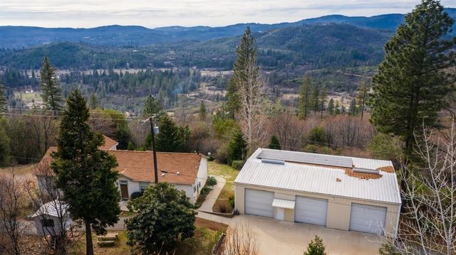 10815 Chaparral Trl, Dobbins, CA 95935