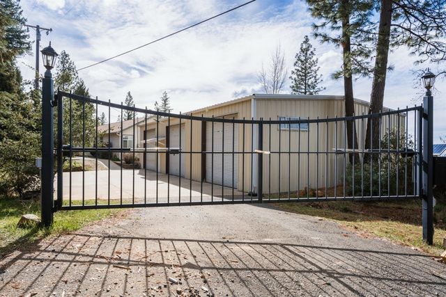 10815 Chaparral Trl, Dobbins, CA 95935