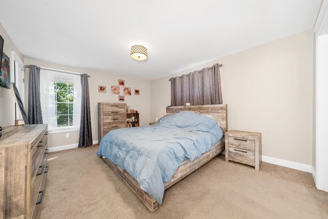 130 Concord Road, Lee, NH 03861