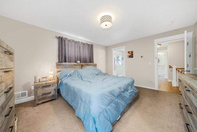 130 Concord Road, Lee, NH 03861