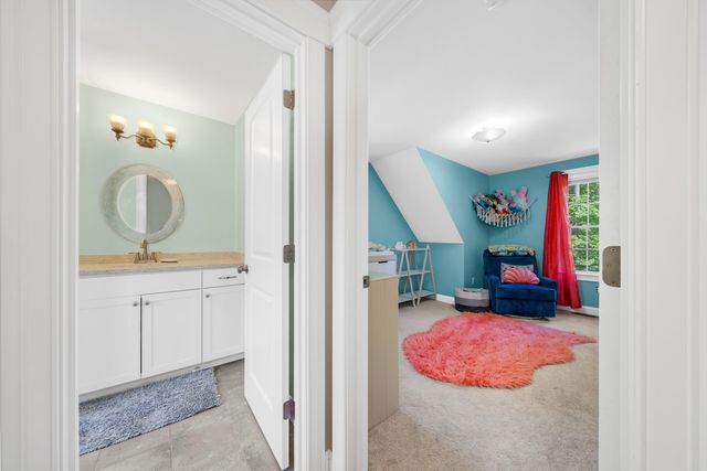 130 Concord Road, Lee, NH 03861