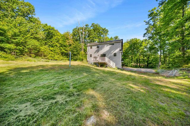 130 Concord Road, Lee, NH 03861