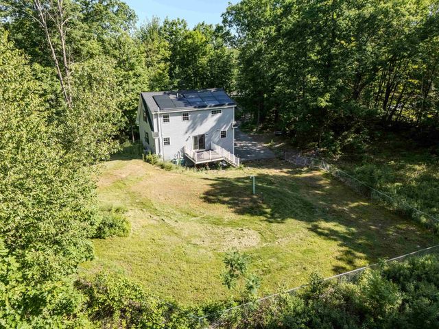130 Concord Road, Lee, NH 03861
