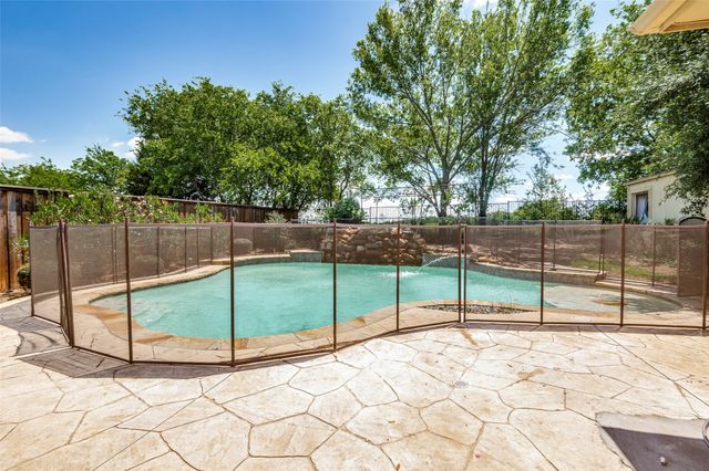2471 Somervell Trail, Grand Prairie, TX 75052