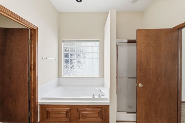 12740 E Bradford Circle, Wichita, KS 67206