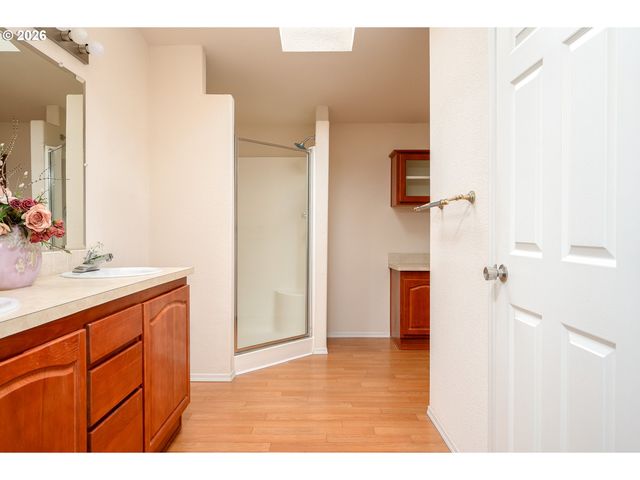 1503 N HAYDEN ISLAND Dr 129, Portland, OR 97217