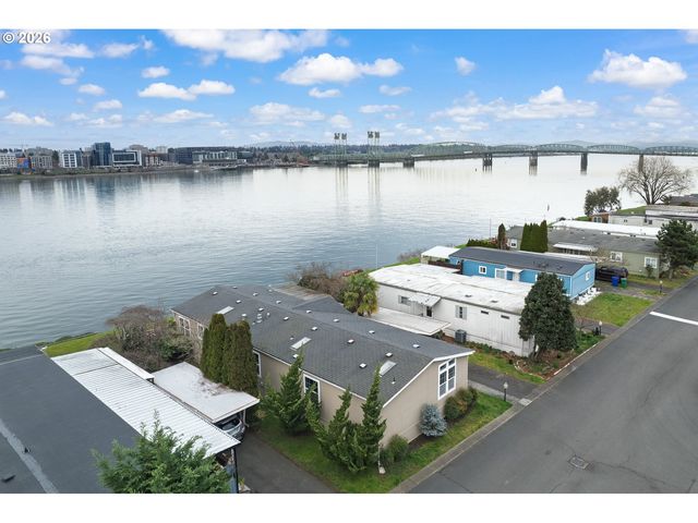 1503 N HAYDEN ISLAND Dr 129, Portland, OR 97217