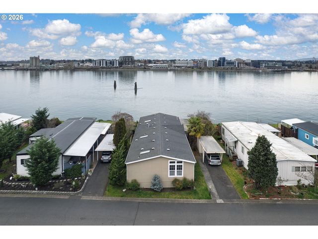 1503 N HAYDEN ISLAND Dr 129, Portland, OR 97217