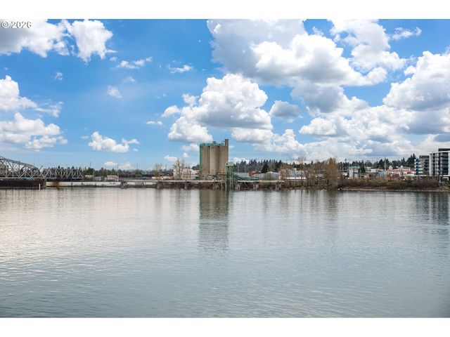 1503 N HAYDEN ISLAND Dr 129, Portland, OR 97217