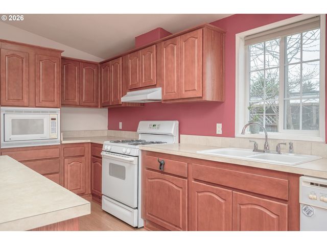 1503 N HAYDEN ISLAND Dr 129, Portland, OR 97217