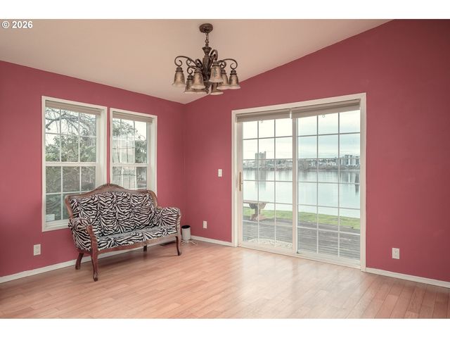 1503 N HAYDEN ISLAND Dr 129, Portland, OR 97217