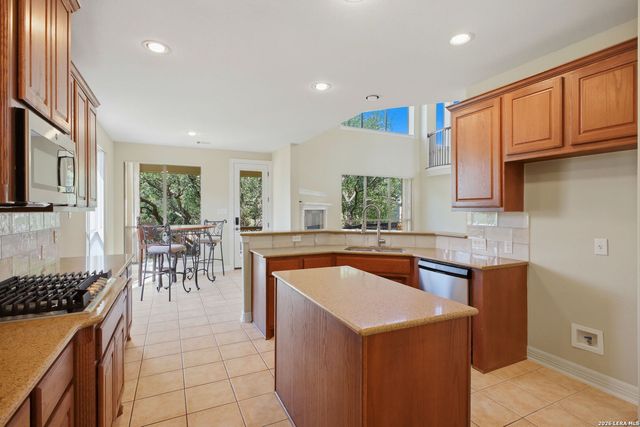 522 Heather Ridge, San Antonio, TX 78260