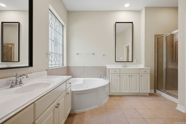 522 Heather Ridge, San Antonio, TX 78260