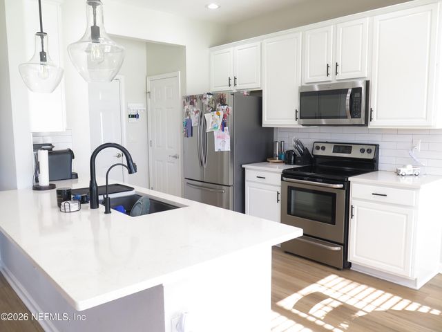 6412 AUTUMN BERRY Circle, Jacksonville, FL 32258