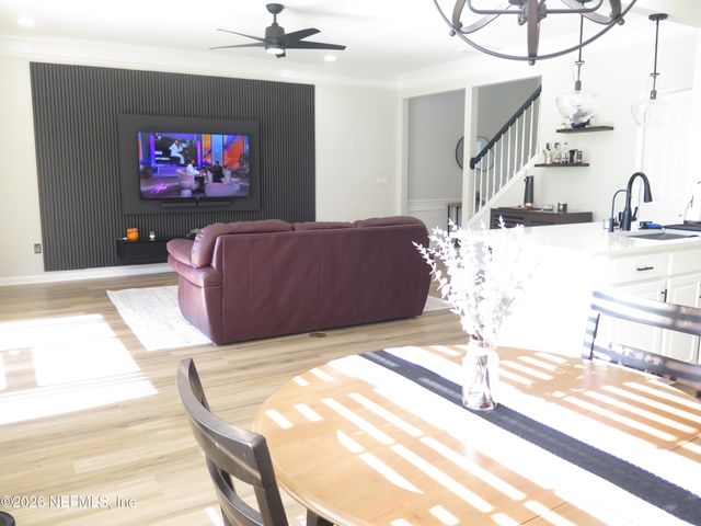 6412 AUTUMN BERRY Circle, Jacksonville, FL 32258