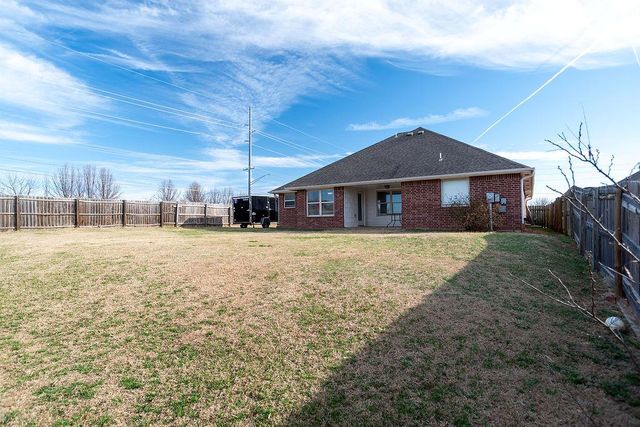 1220 NE Emma Lane, Stillwater, OK 74075