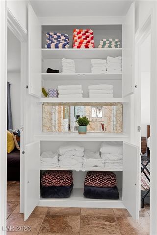 1554 Raindance Way, Las Vegas, NV 89169