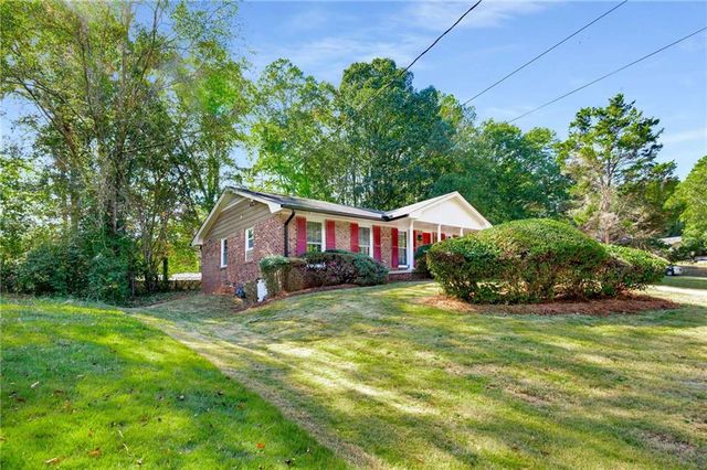 4889 Fairforest Drive, Stone Mountain, GA 30088