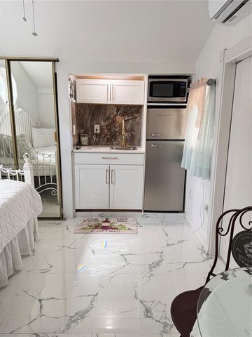 21920 Old Cutler Rd 1, Cutler Bay, FL 33190