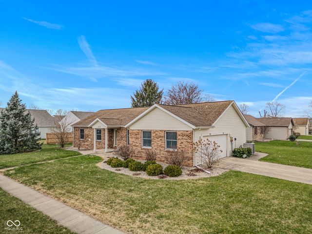 3316 Cox Lane, Columbus, IN 47203