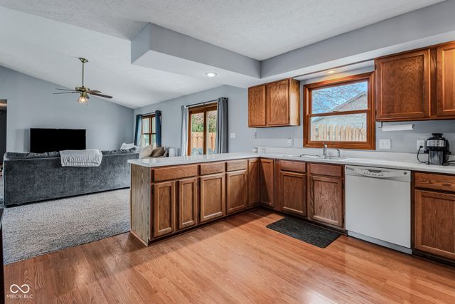 3316 Cox Lane, Columbus, IN 47203