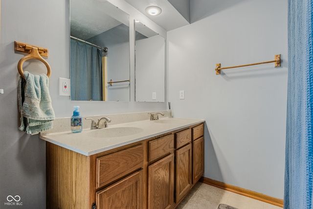 3316 Cox Lane, Columbus, IN 47203