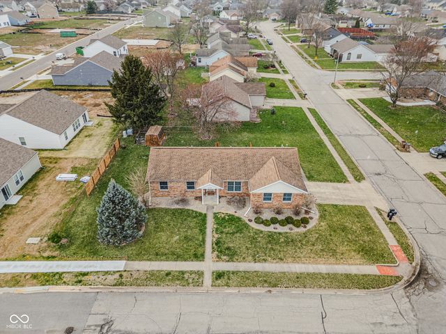 3316 Cox Lane, Columbus, IN 47203