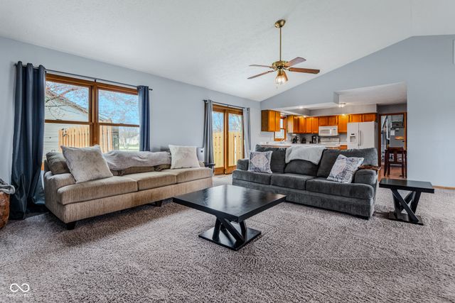 3316 Cox Lane, Columbus, IN 47203