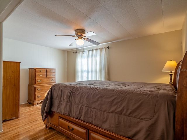 401 DENICE DRIVE 401, Seminole, FL 33772