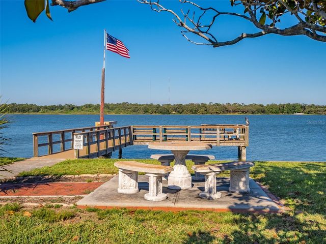 401 DENICE DRIVE 401, Seminole, FL 33772