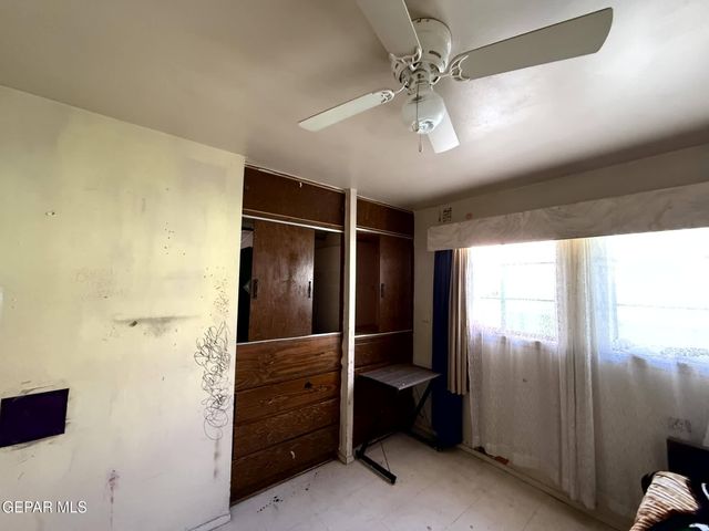 228 MANGO Road, El Paso, TX 79915