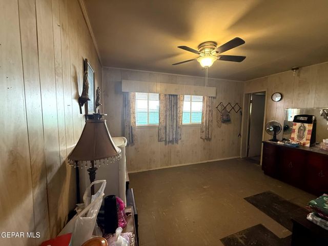 228 MANGO Road, El Paso, TX 79915