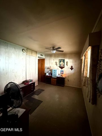 228 MANGO Road, El Paso, TX 79915