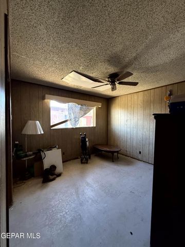 228 MANGO Road, El Paso, TX 79915