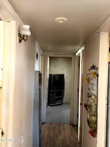 228 MANGO Road, El Paso, TX 79915