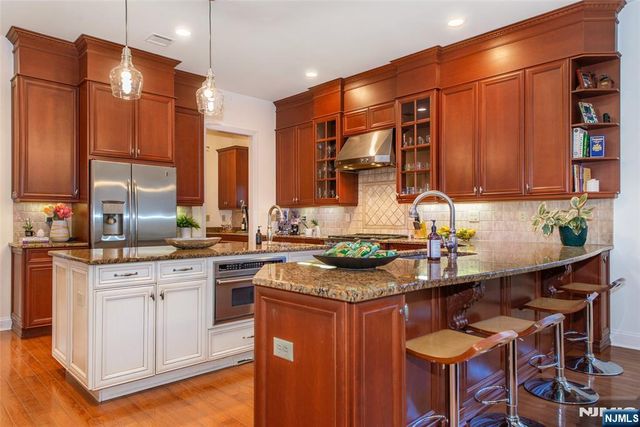 3 Christopher Court, Montclair, NJ 07042