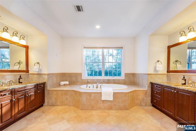 3 Christopher Court, Montclair, NJ 07042