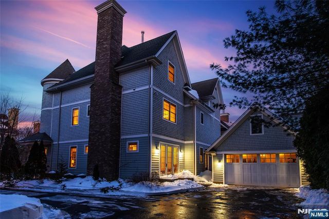 3 Christopher Court, Montclair, NJ 07042