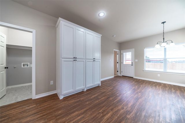 1030 W Gandy Street, Denison, TX 75020