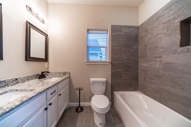 1030 W Gandy Street, Denison, TX 75020