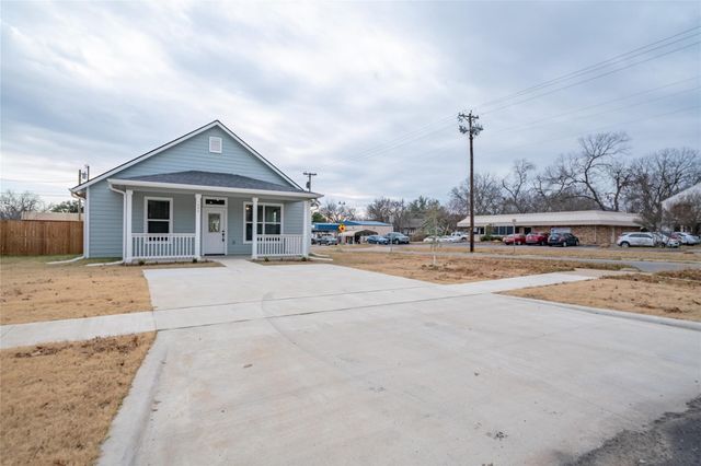1030 W Gandy Street, Denison, TX 75020