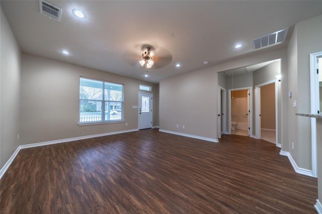 1030 W Gandy Street, Denison, TX 75020