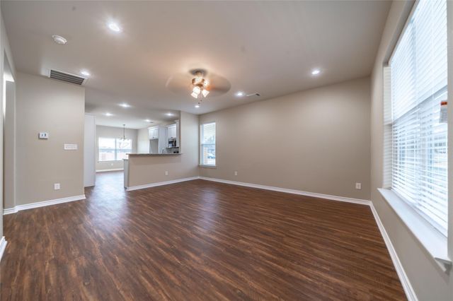 1030 W Gandy Street, Denison, TX 75020